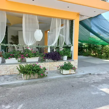 Oranje Apartamento Itea